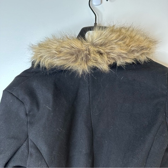 BNWT Kenneth Blake New York faux Fur collar Belted Coat - Picture 6 of 9